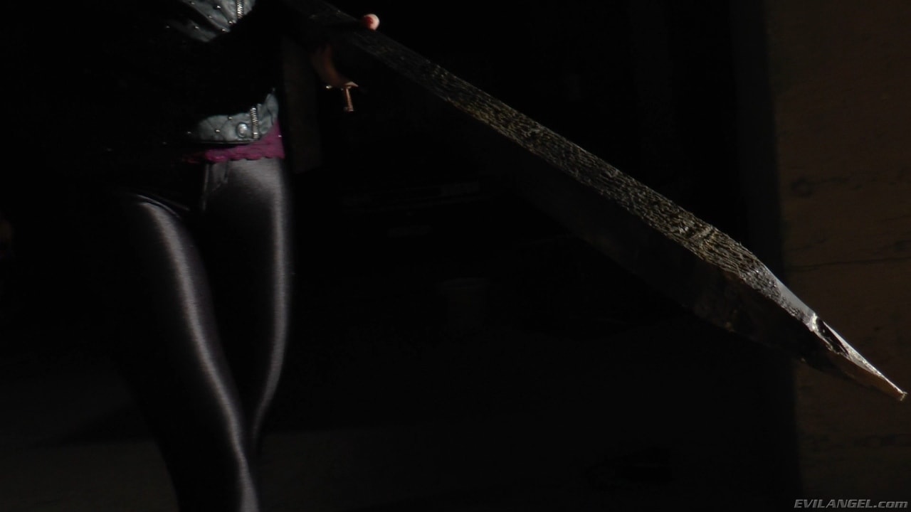 Cayenne Klein - Voracious - Season 2 Episode 5 | Picture (11)