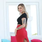Kleio Valentien in 'Housewives'