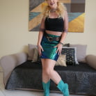 Samantha Rone in 'Hot 'n Heavy DPs'