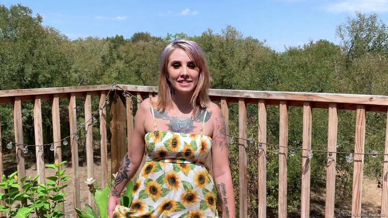 Ashlie Lotus