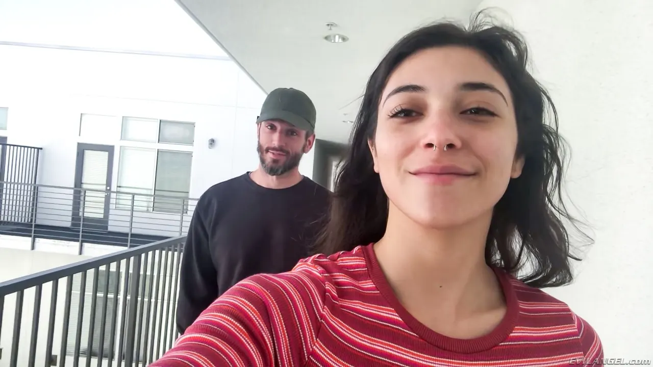 Brooklyn Gray - Brooklyn Gray Day 1 | Picture (1)