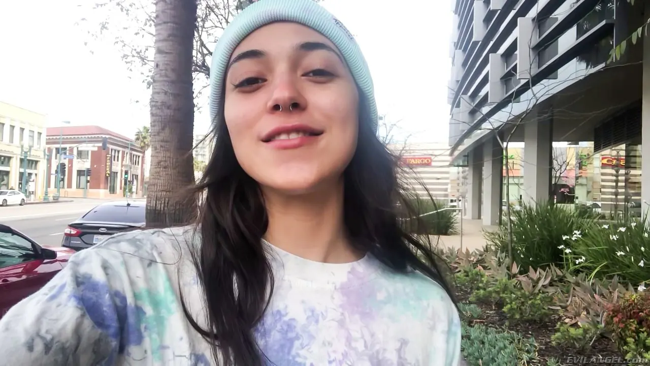 Brooklyn Gray - Brooklyn Gray Day 3 | Picture (1)