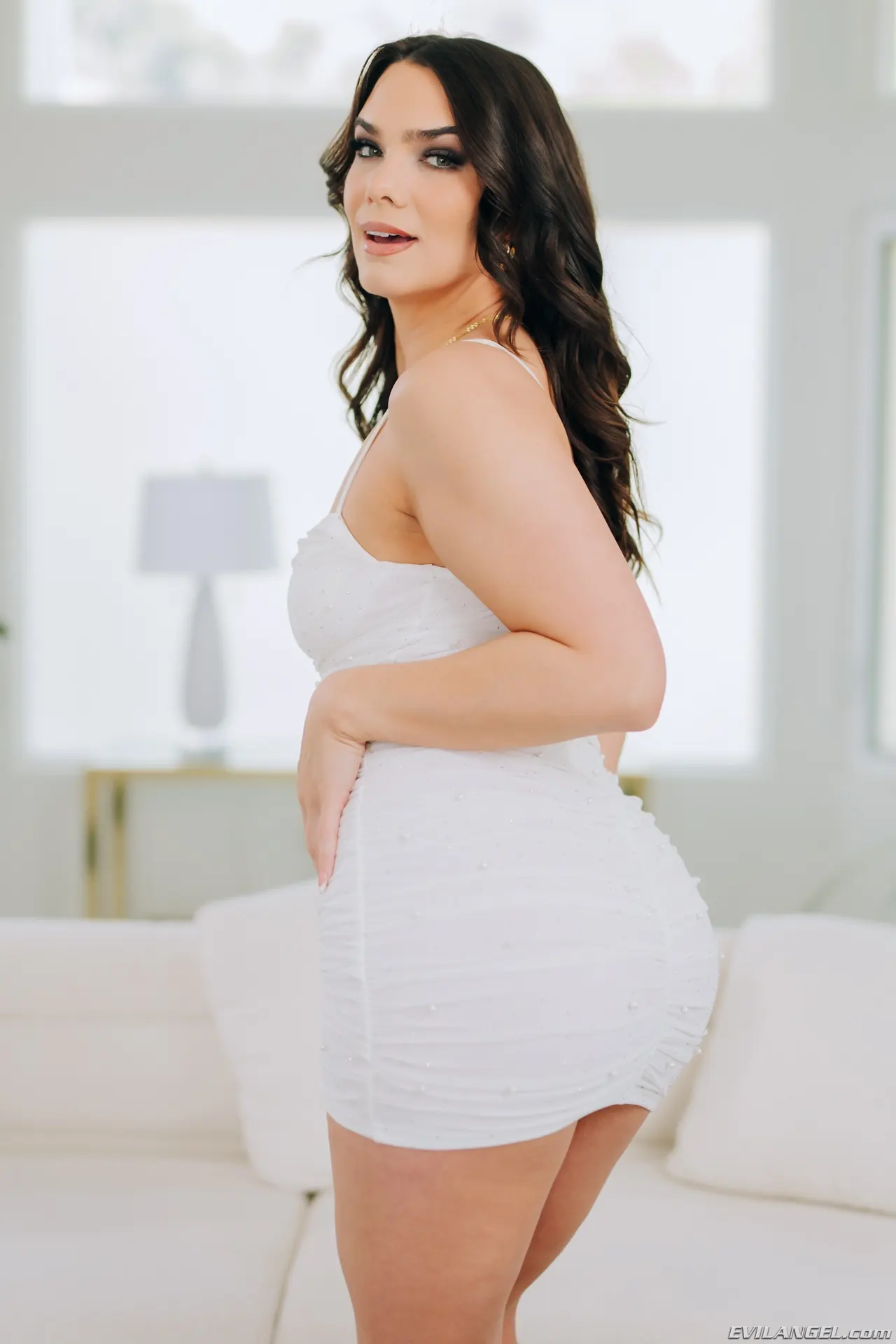 Ivy Ireland - IVY IRELAND Anal Manhandling and Gaping  | Picture (2)