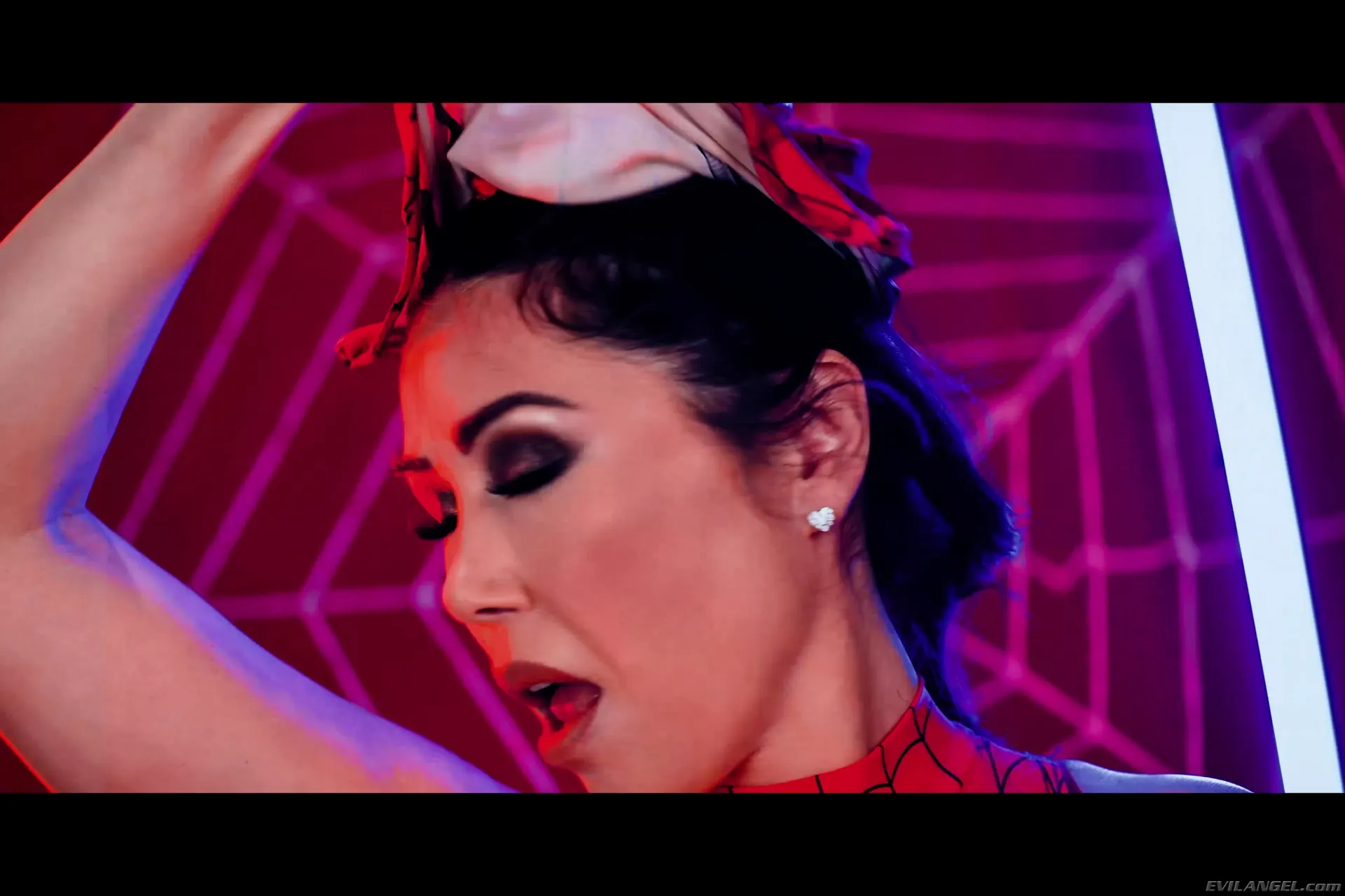 Kianna Dior - Parodia de Kianna Dior halloween spidergirl | Picture (2)