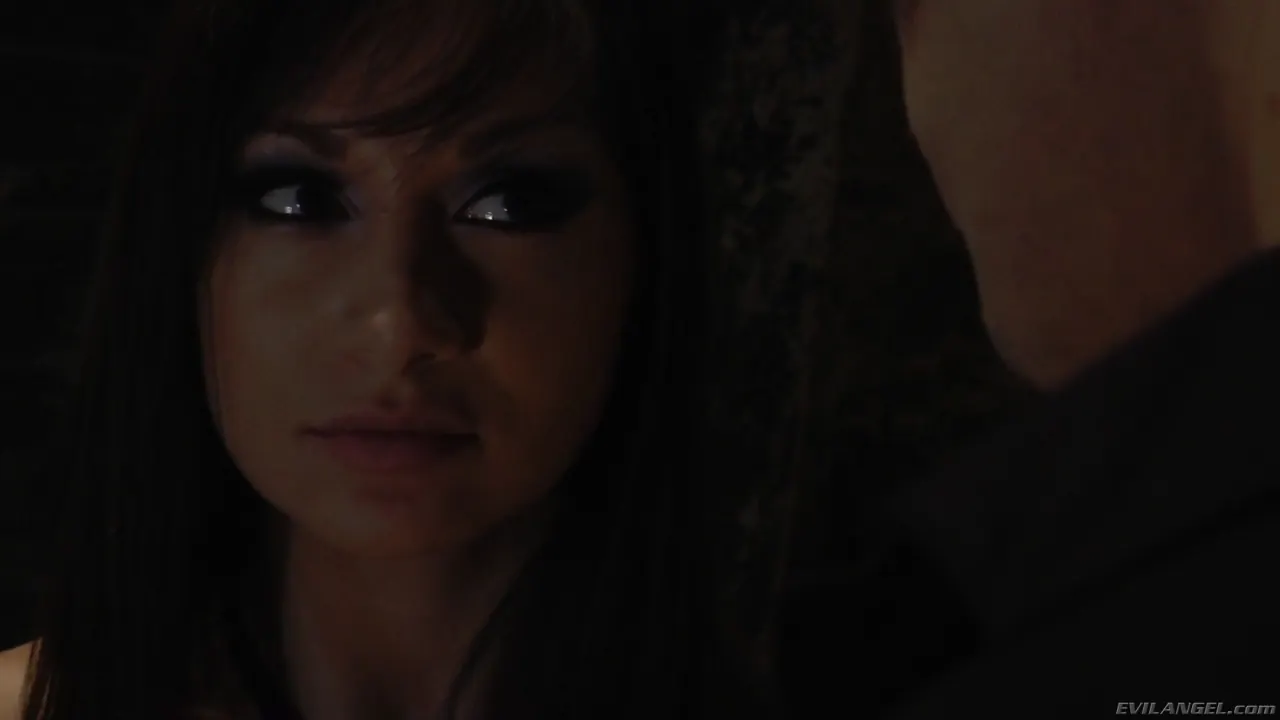 Lea Lexis - Voraz - Temporada 2 Episodio 14 | Picture (5)