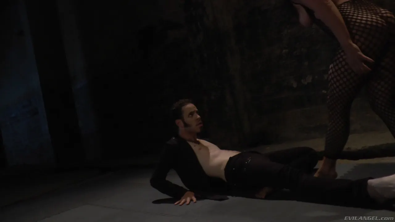 Lea Lexis - Voraz - Temporada 2 Episodio 14 | Picture (15)