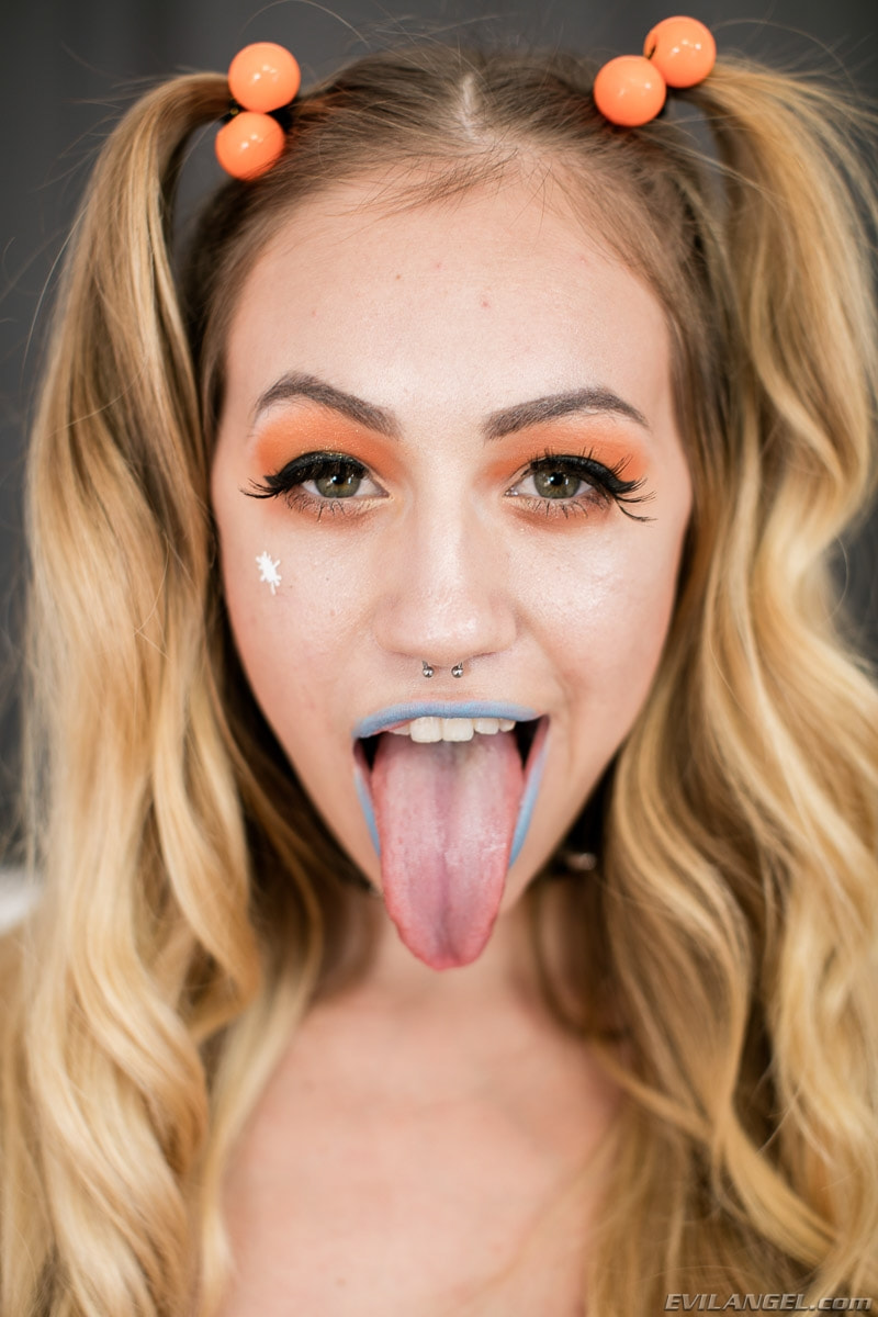 Hookup Hotshot: Rompe Internet