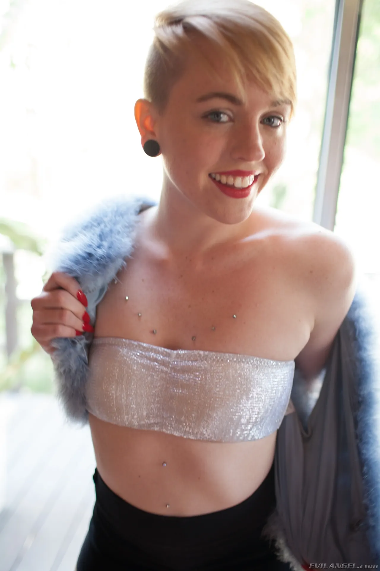 Miley May - Odd Jobs 6 | Picture (48)