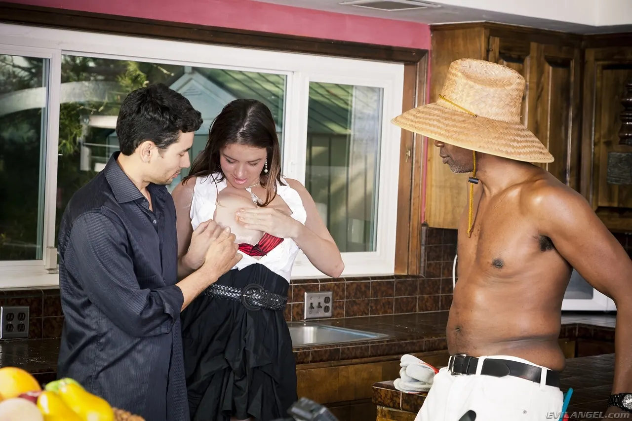 Nicole Rider - Cornudo malvado 5 | Picture (1)