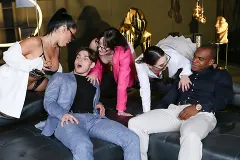 Sara Diamante - Business Class Anal, DP and Squirt Orgy | Picture (1)