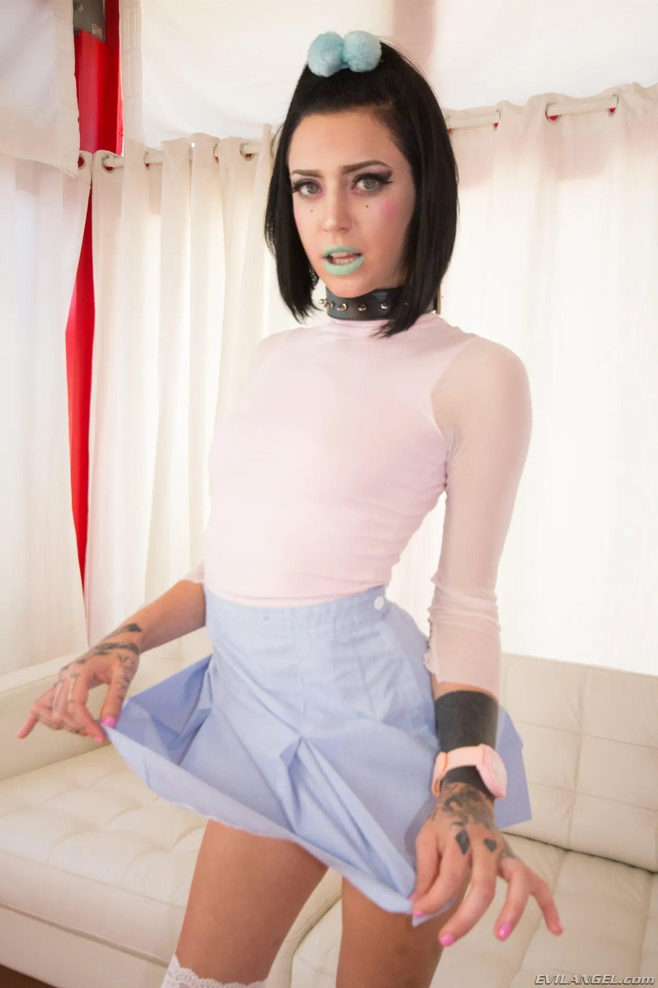 Stevie Foxx - Hookup Hotshot: Rompe Internet | Picture (3)