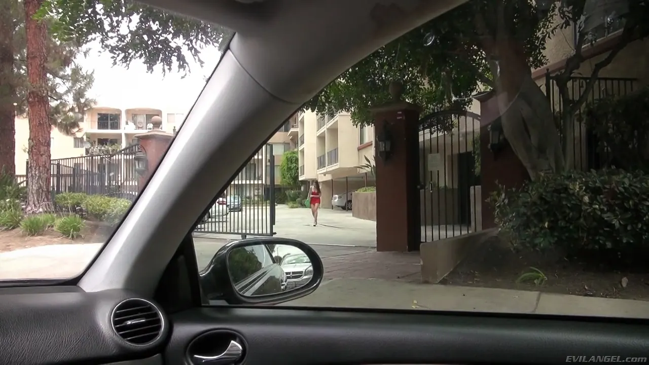 Valentina Nappi - Raw 16 | Picture (1)