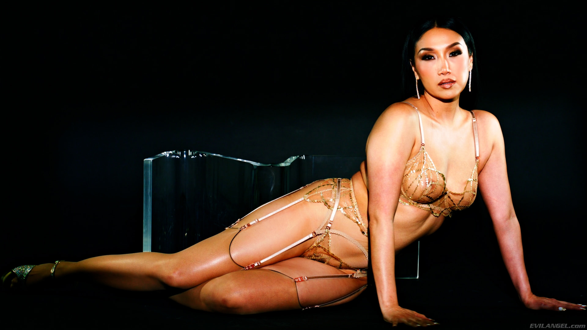 VICKI CHASE NINFOMANA Sc.5 Gangbang